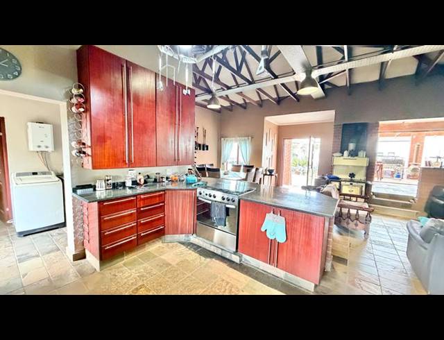 5 BEDROOM HOUSE FOR SALE IN BROOKLANDS LIFESTYLE ESTATE